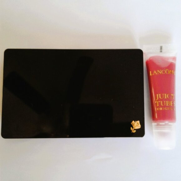 Lancome- sparkle face palette-glam and juicy tube. - Picture 2 of 7